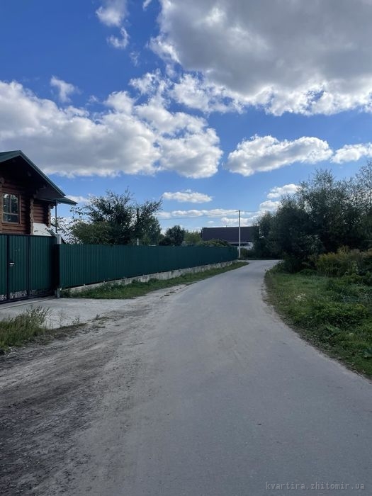 Ділянка під будівництво житлового будинку
